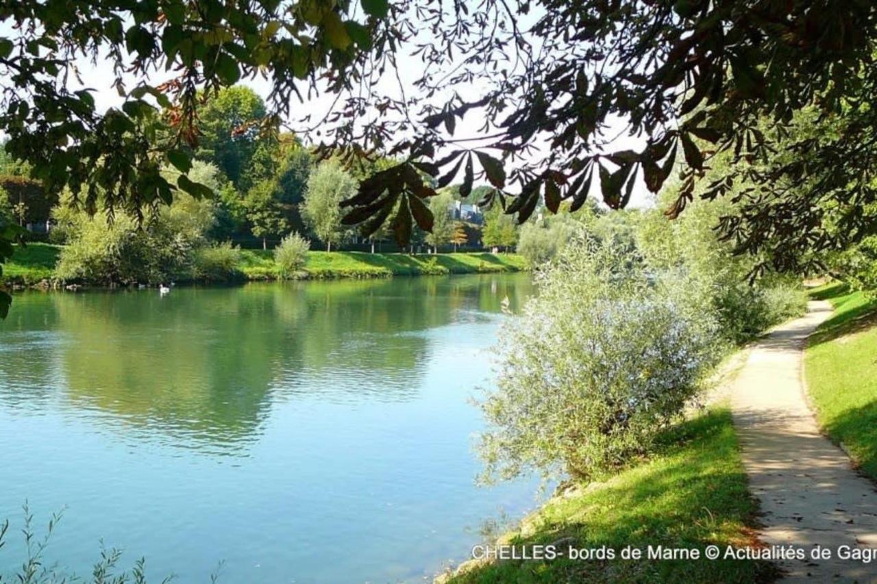 Roulotte Insolite Avec Terrasse Proche Paris Noisy-le-Grand Exteriör bild