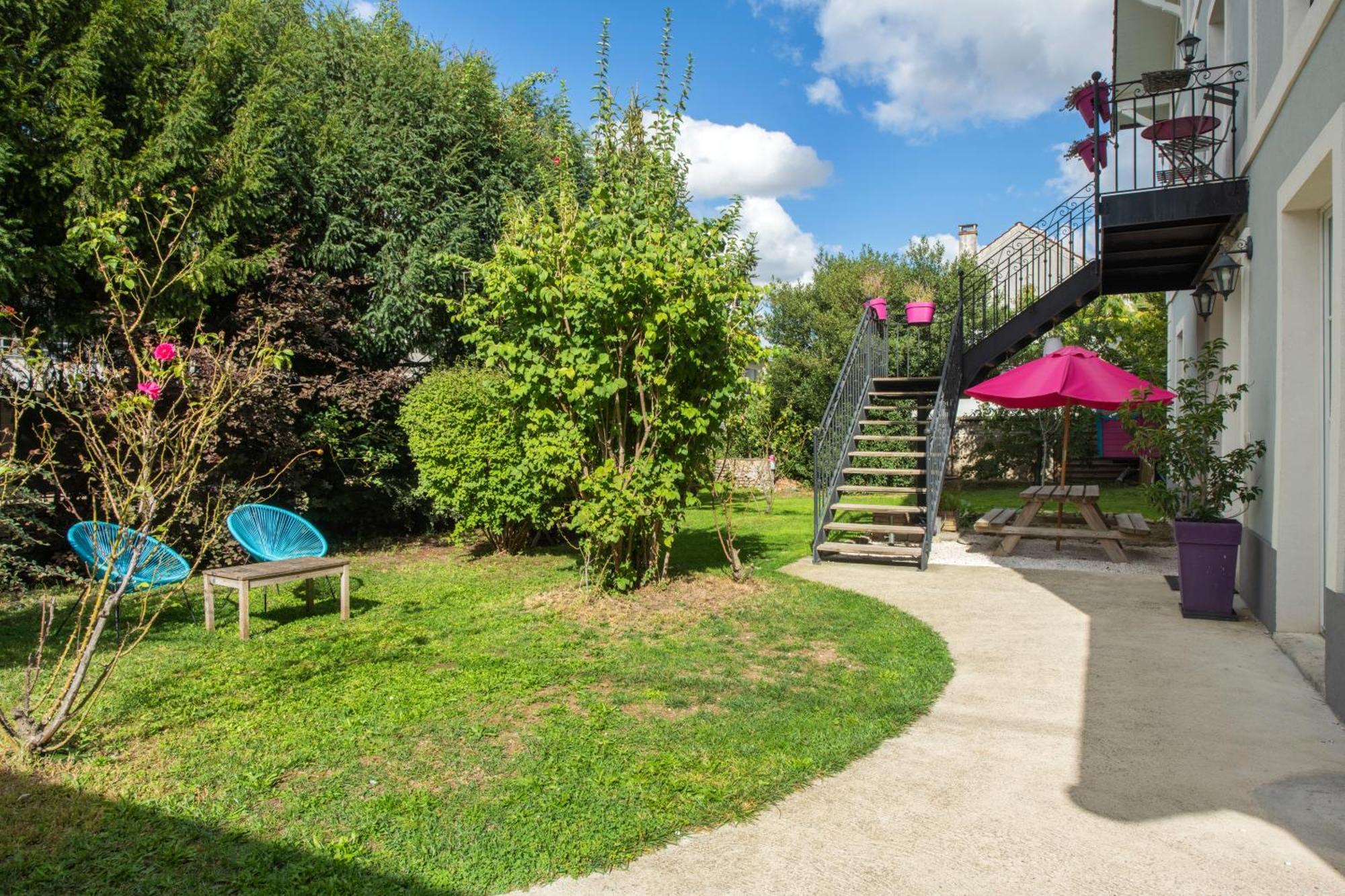 Roulotte Insolite Avec Terrasse Proche Paris Noisy-le-Grand Exteriör bild